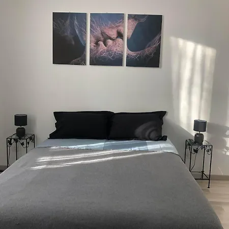 F3 De 80m Independant Dans Maison *