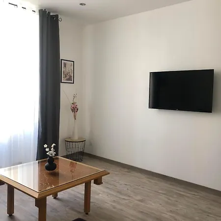 F3 De 80m Independant Dans Maison Romilly-sur-Seine